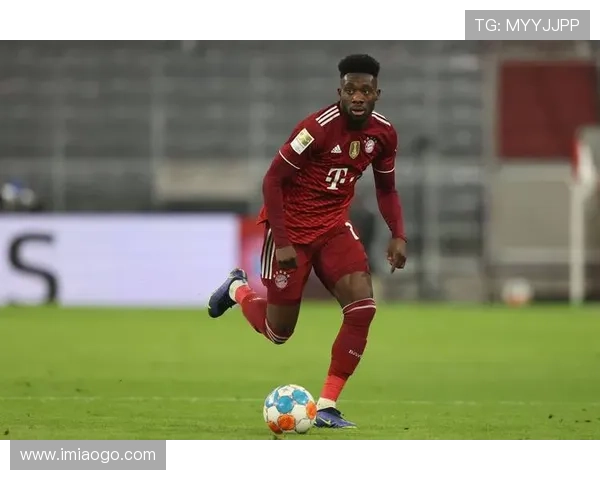 全球足球界的十五位明星球员排名揭晓谁将成为最佳之王