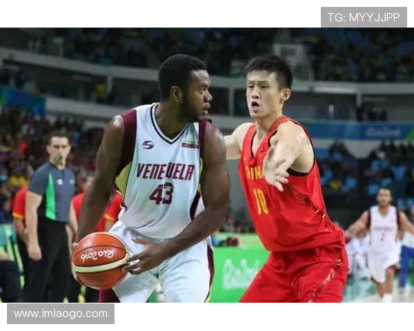 北京篮球队以62分领跑世界杯积分榜展现强劲实力和团队合作精神