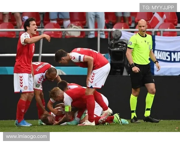 丹麦与英国足球明星的辉煌历程与传奇故事探秘